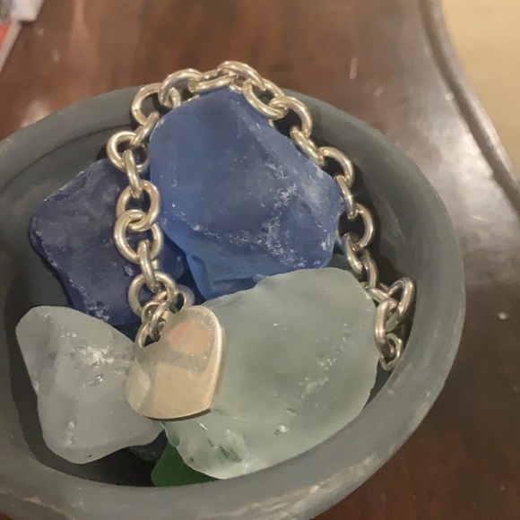 TIFFANY & CO sterling silver heart bracelet - Picture 3 of 7